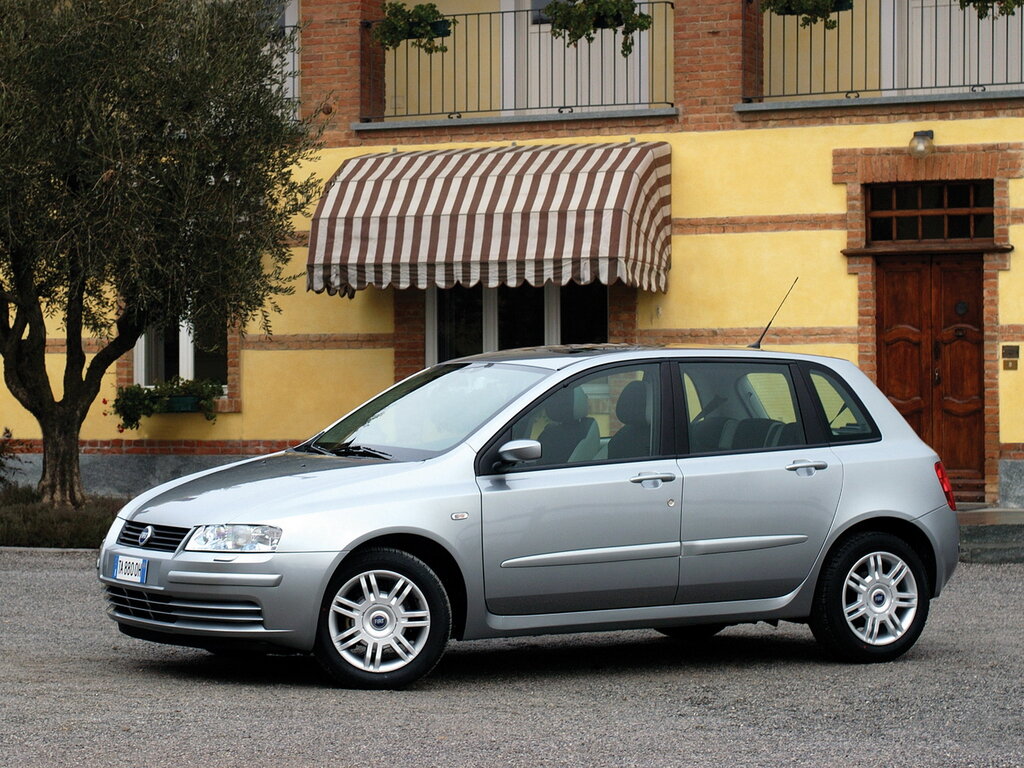 Fiat Stilo 1 поколение, рестайлинг, хэтчбек 5 дв. (09.2004 - 11.2006)